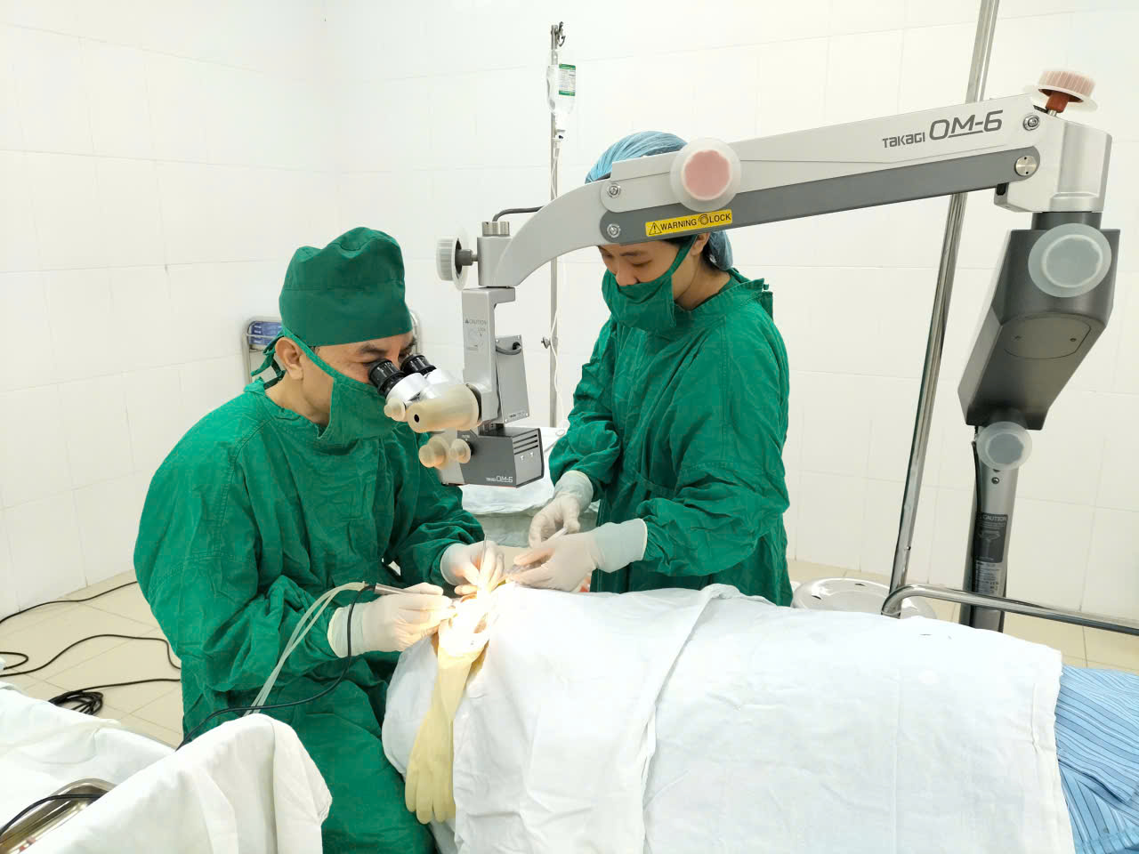 BỆNH ĐỤC THỦY TINH THỂ: NGUYÊN NHÂN HÀNG ĐẦU GÂY MÙ LÒA VÀ HOÀN TOÀN CÓ THỂ ĐIỀU TRỊ KHỎI