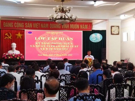 Đại diện Lãnh đạo, Cán bộ Bệnh viện Mắt tỉnh Nam Định tham dự lớp tập huấn “Kỹ năng phòng ngừa và xử lý vi phạm pháp luật về y tế năm 2022