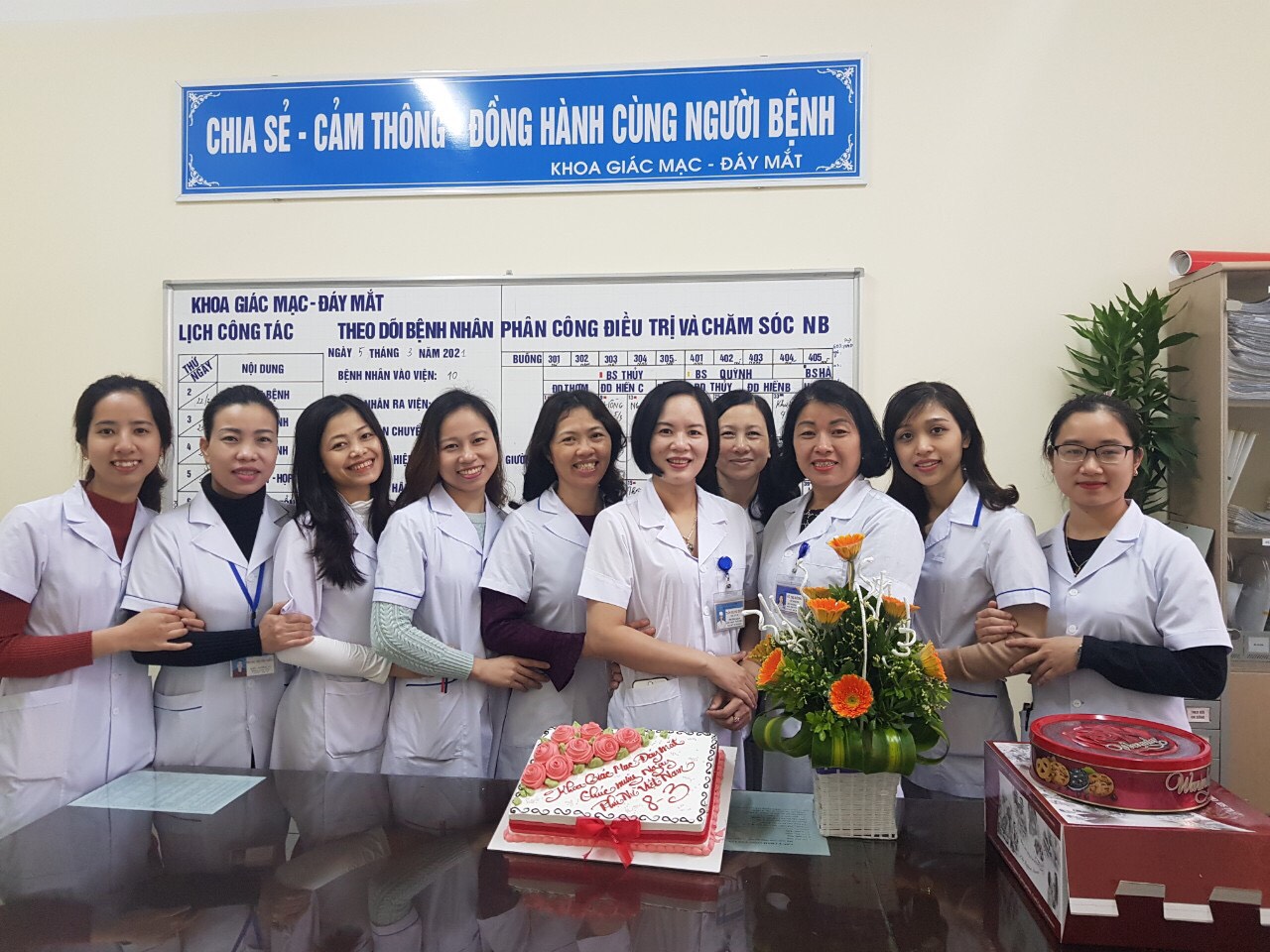 Khoa Giác Mạc – Đáy Mắt