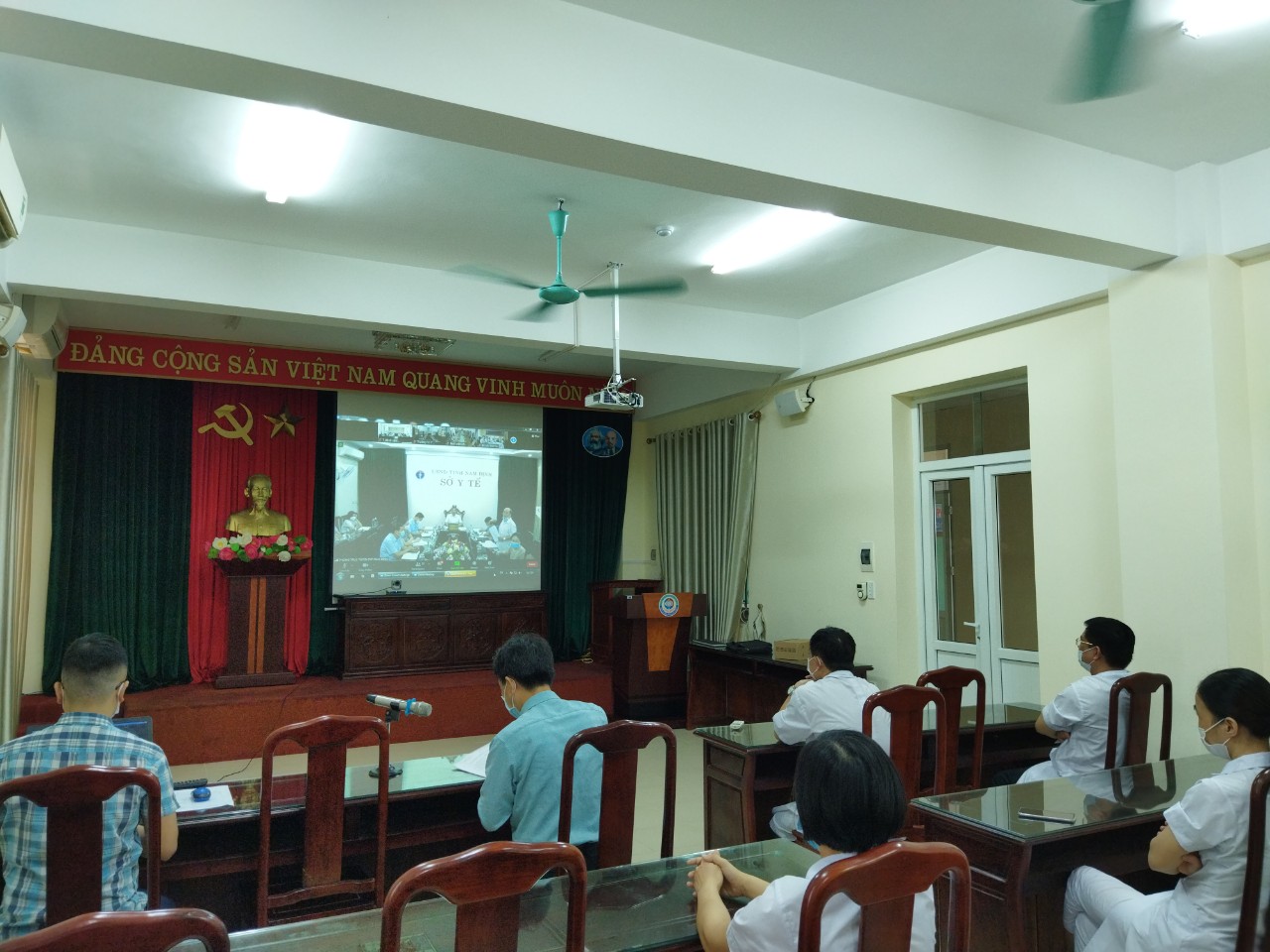 Giao ban công tác Y tế, Dân số 6 tháng đầu năm 2021 trực tuyến