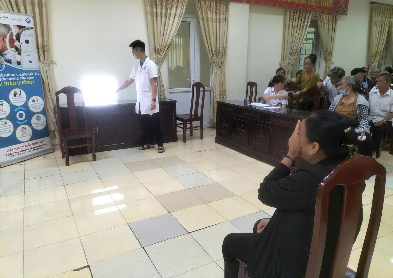 BỆNH VIỆN MẮT NAM ĐỊNH PHỐI HỢP TỔ CHỨC KHÁM SÀNG LỌC CÁC BỆNH VÕNG MẠC DO BIẾN CHỨNG CỦA BỆNH TIỀU ĐƯỜNG VÀ TĂNG HUYẾT ÁP TẠI BỆNH VIỆN ĐA KHOA XUÂN TRƯỜNG