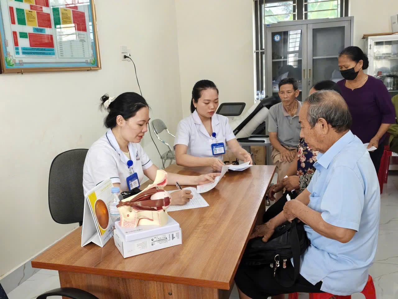 BỆNH VIỆN MẮT NAM ĐỊNH ĐỒNG HÀNH TRONG CHIẾN DỊCH KHÁM SỨC KHỎE MIỄN PHÍ TOÀN DÂN NĂM 2026 (p2)