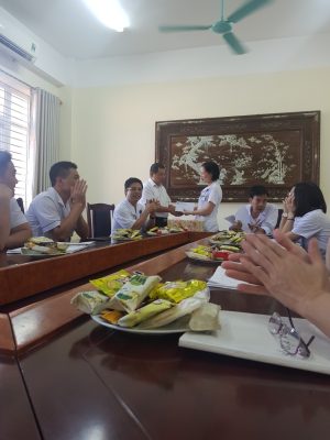 Bệnh viện Mắt Nam Định chia tay cán bộ về hưu