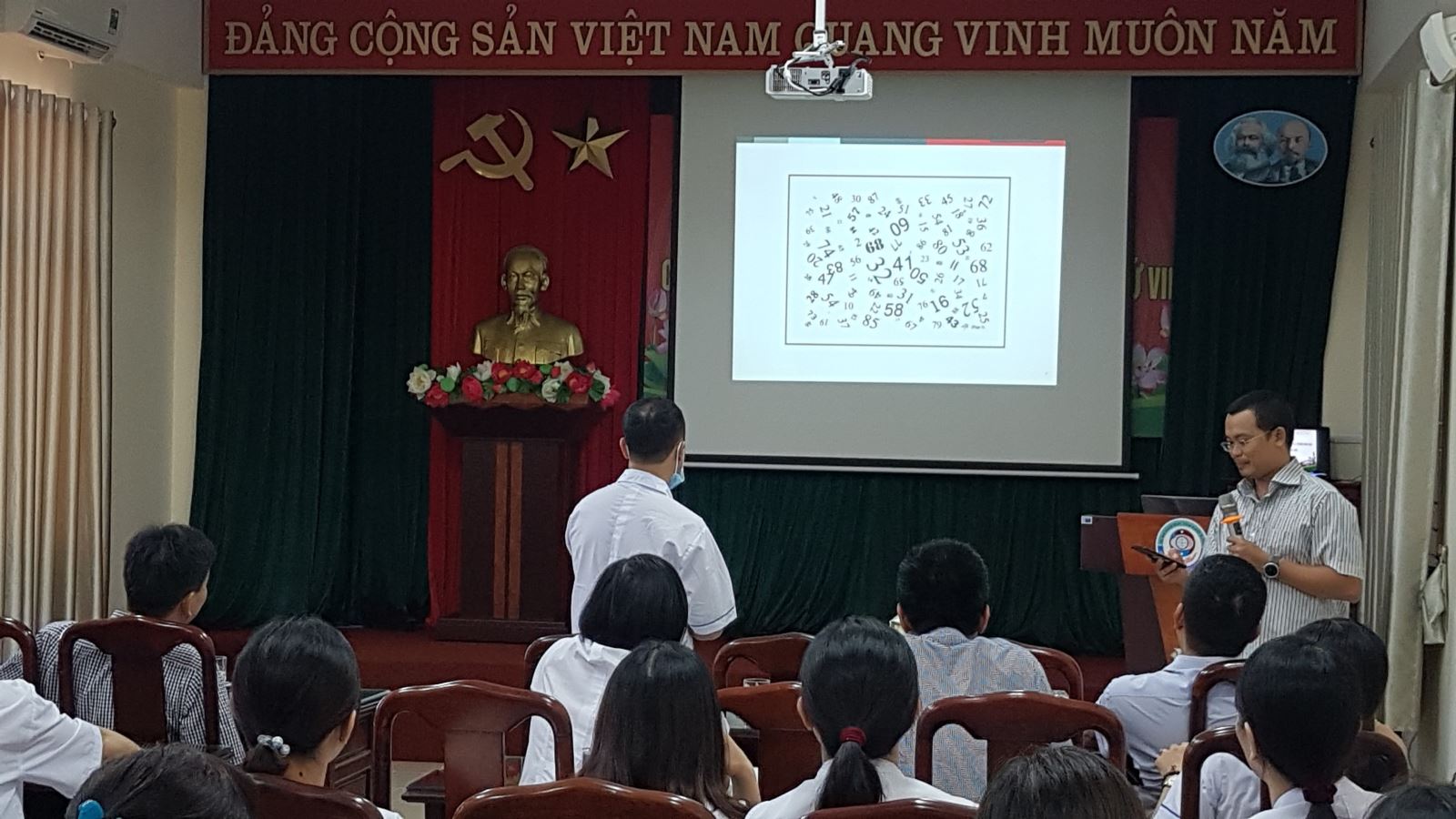Bệnh viện Mắt tỉnh Nam Định tổ chức tập huấn chương trình 5S – Ngày hội 5S tại đơn vị