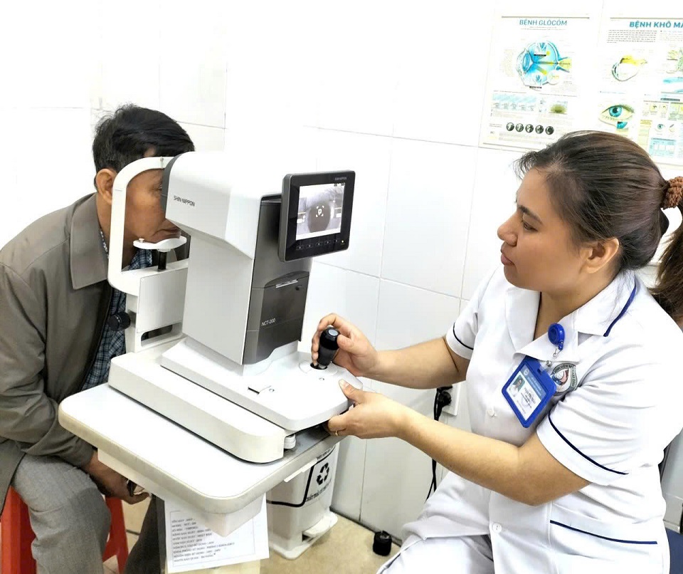 Khởi động tuần mới cùng đôi mắt sáng khỏe