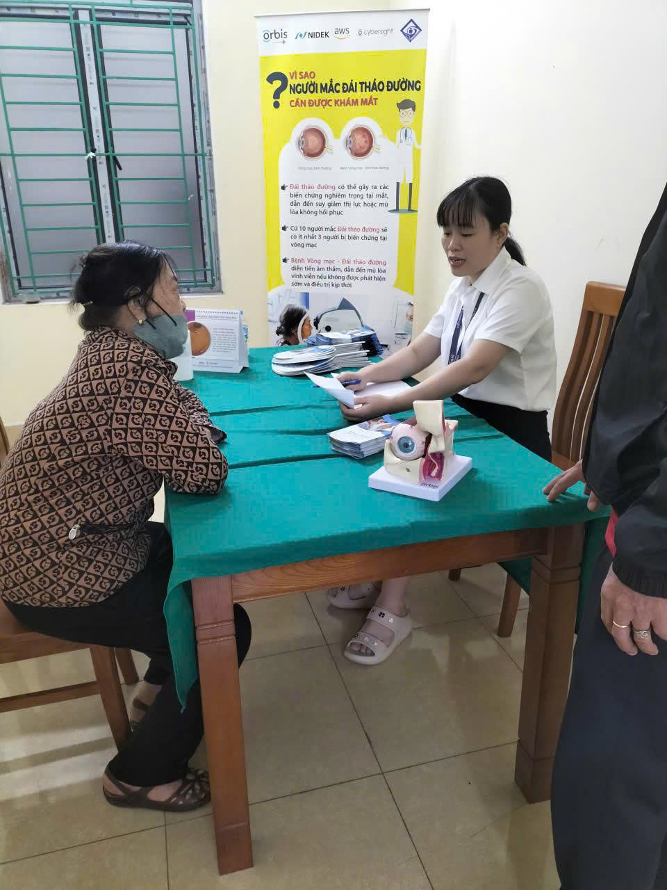 BỆNH VIỆN MẮT NAM ĐỊNH TỔ CHỨC KHÁM SÀNG LỌC BỆNH VÕNG MẠC ĐÁI THÁO ĐƯỜNG VÀ TƯ VẤN SỨC KHỎE MẮT TẠI BỆNH VIỆN ĐA KHOA HẢI HẬU