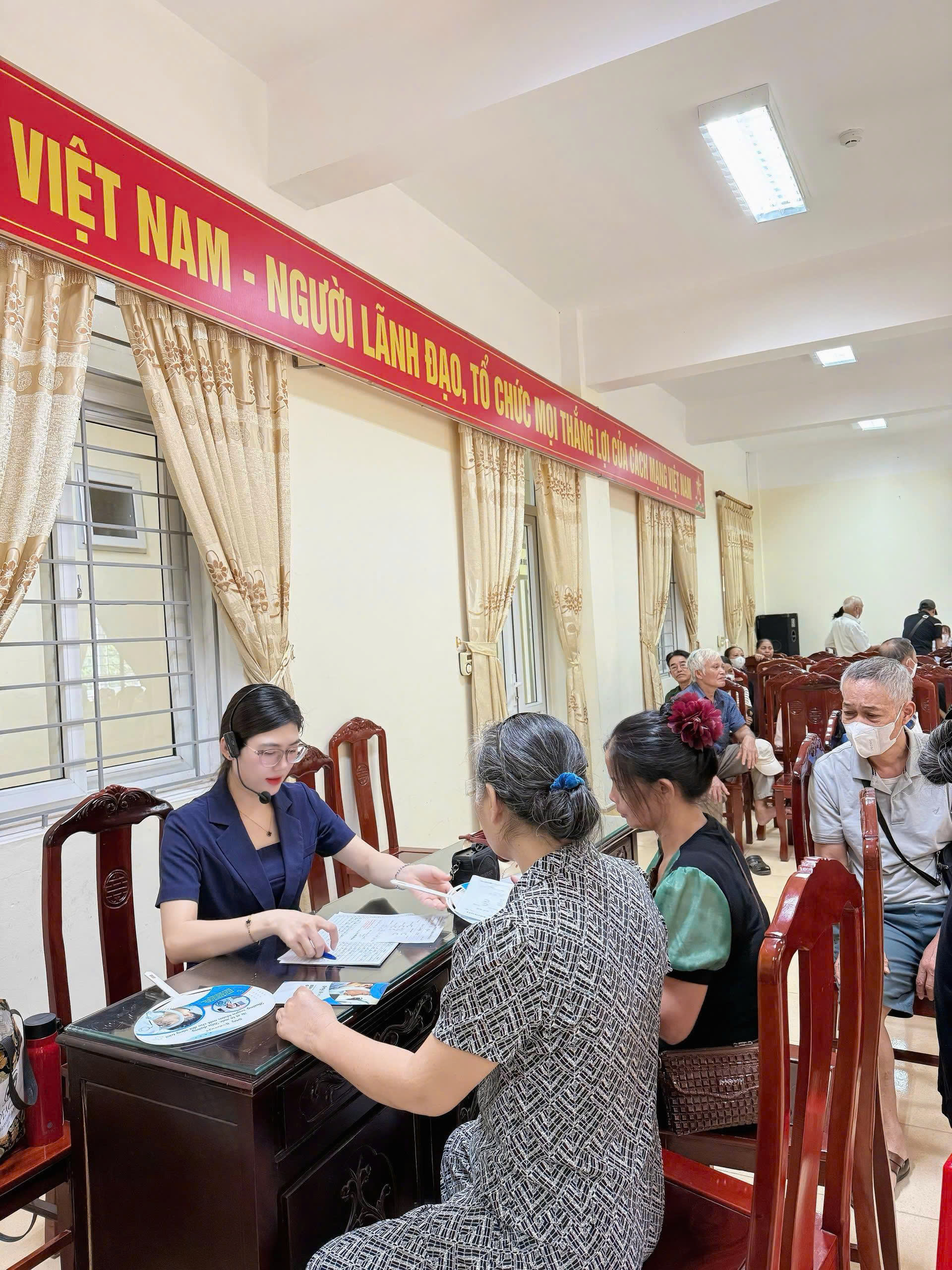 BỆNH VIỆN MẮT NAM ĐỊNH TỔ CHỨC KHÁM SÀNG LỌC BỆNH VÕNG MẠC ĐÁI THÁO ĐƯỜNG VÀ TƯ VẤN SỨC KHỎE MẮT TẠI BỆNH VIỆN ĐA KHOA XUÂN TRƯỜNG