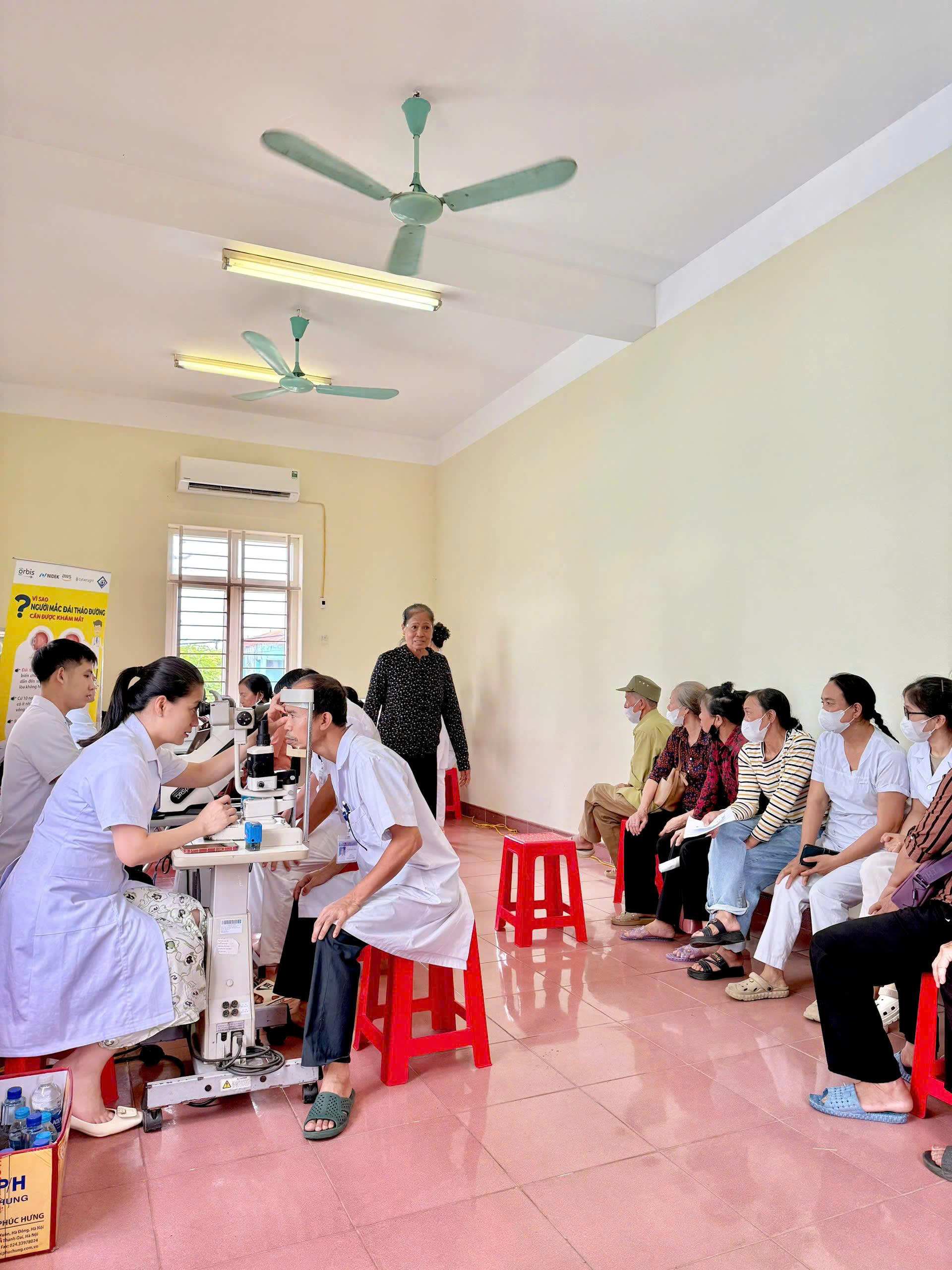 BỆNH VIỆN MẮT NAM ĐỊNH TỔ CHỨC KHÁM SÀNG LỌC BỆNH VÕNG MẠC ĐÁI THÁO ĐƯỜNG VÀ TƯ VẤN SỨC KHỎE MẮT TẠI BỆNH VIỆN ĐA KHOA Ý YÊN