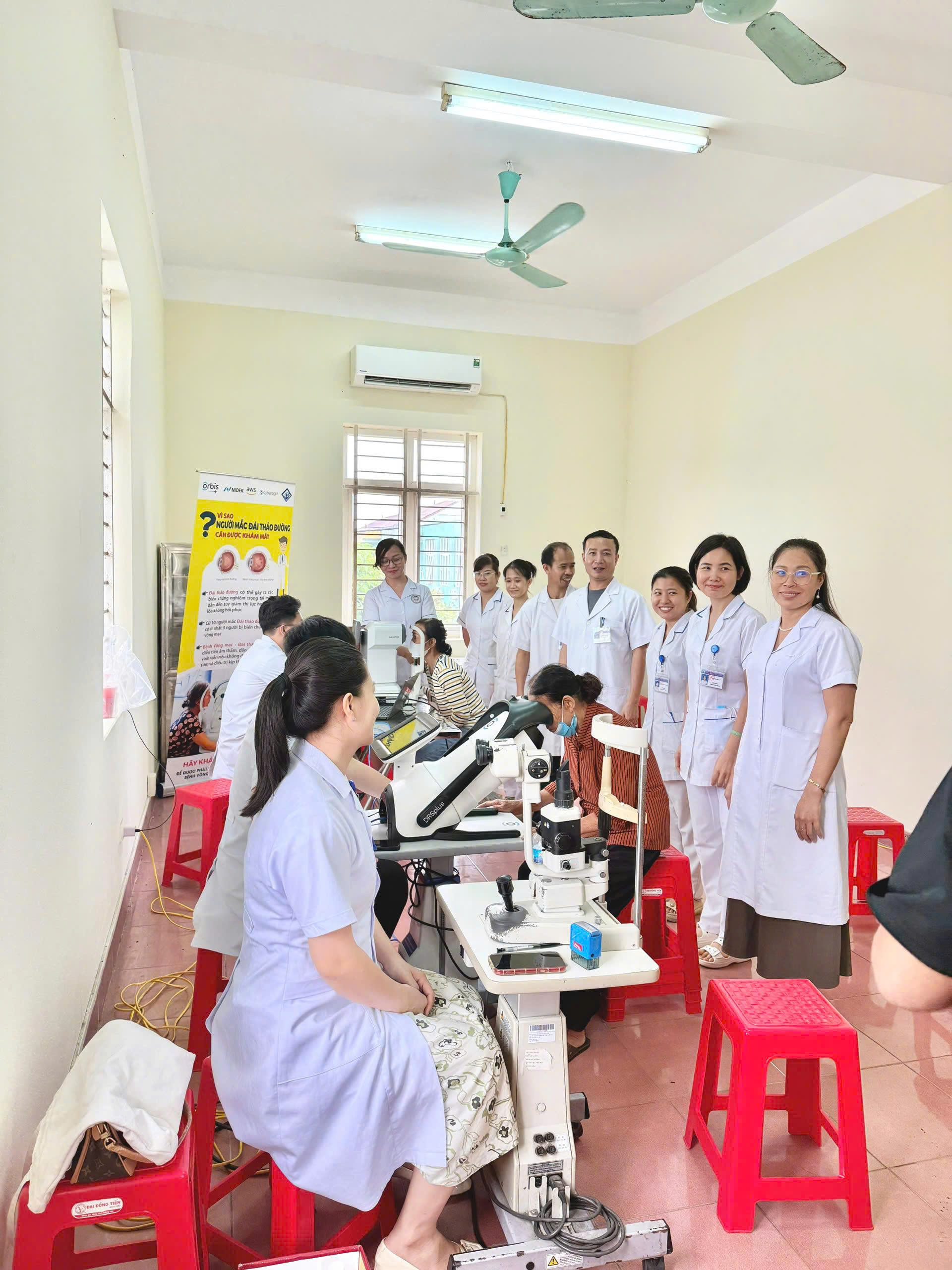 BỆNH VIỆN MẮT NAM ĐỊNH TỔ CHỨC KHÁM SÀNG LỌC BỆNH VÕNG MẠC ĐÁI THÁO ĐƯỜNG VÀ TƯ VẤN SỨC KHỎE MẮT TẠI BỆNH VIỆN ĐA KHOA Ý YÊN