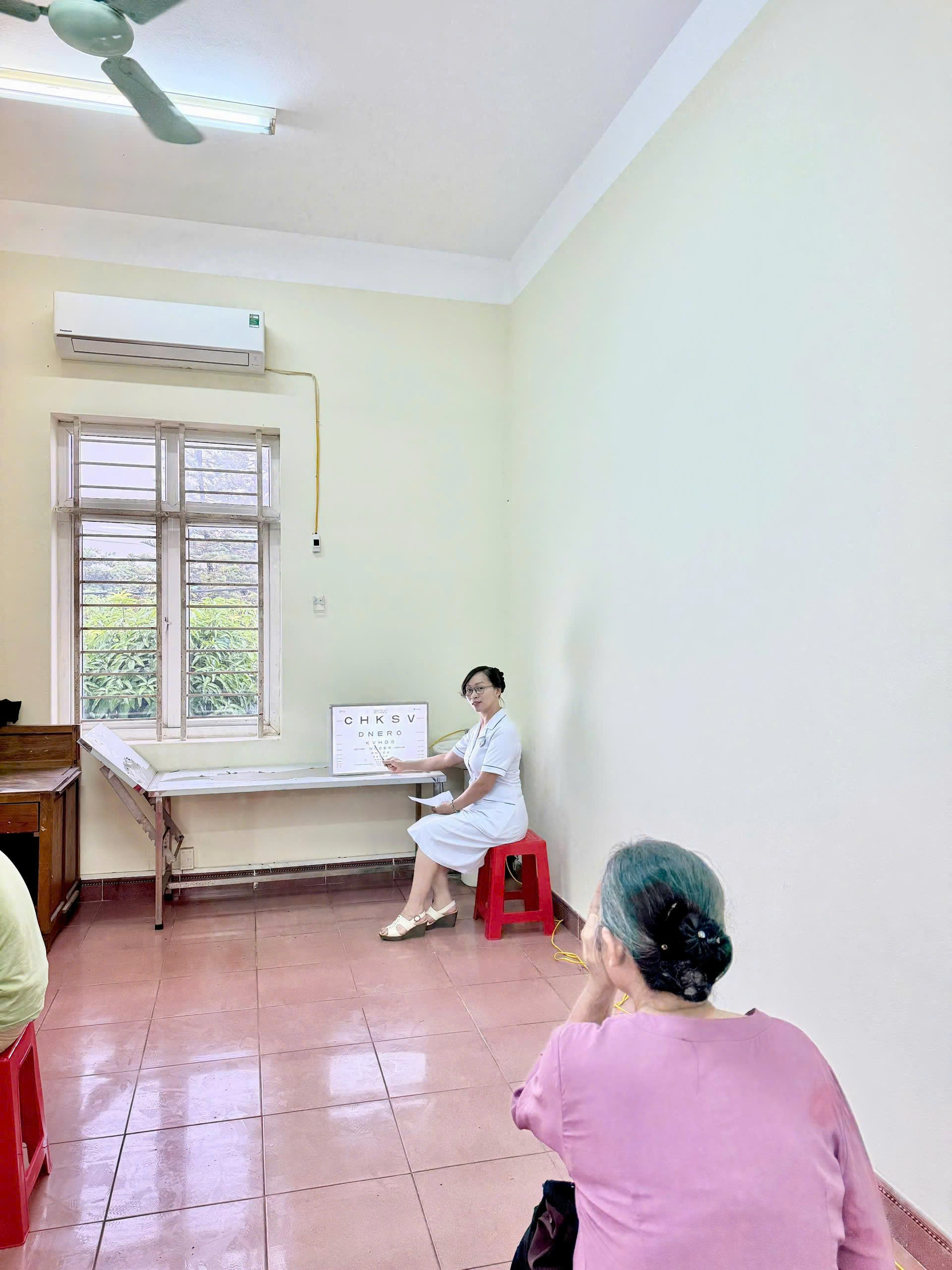 BỆNH VIỆN MẮT NAM ĐỊNH TỔ CHỨC KHÁM SÀNG LỌC BỆNH VÕNG MẠC ĐÁI THÁO ĐƯỜNG VÀ TƯ VẤN SỨC KHỎE MẮT TẠI BỆNH VIỆN ĐA KHOA Ý YÊN