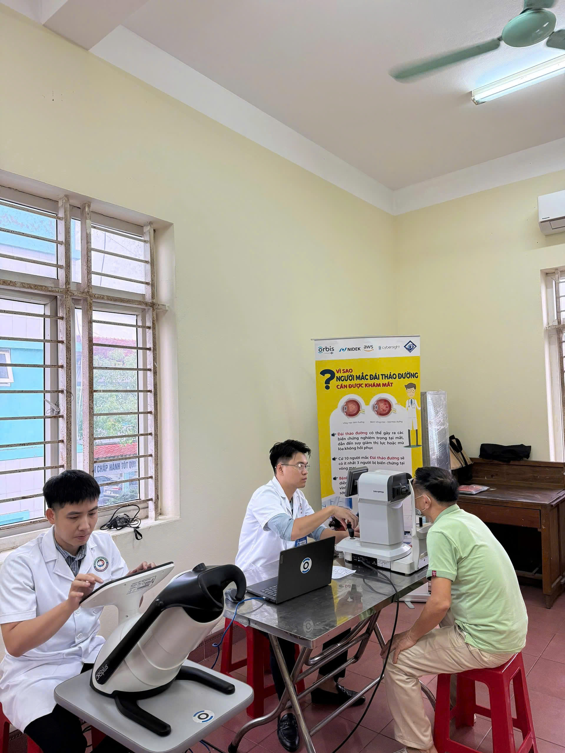 BỆNH VIỆN MẮT NAM ĐỊNH TỔ CHỨC KHÁM SÀNG LỌC BỆNH VÕNG MẠC ĐÁI THÁO ĐƯỜNG VÀ TƯ VẤN SỨC KHỎE MẮT TẠI BỆNH VIỆN ĐA KHOA Ý YÊN