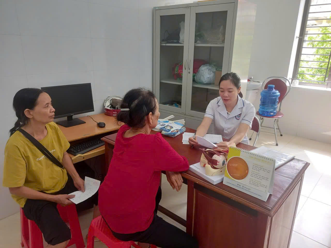 BỆNH VIỆN MẮT NAM ĐỊNH KHÁM SÀNG LỌC VÕNG MẠC ĐÁI THÁO ĐƯỜNG VÀ TƯ VẤN SỨC KHỎE MẮT TẠI BVĐK VỤ BẢN