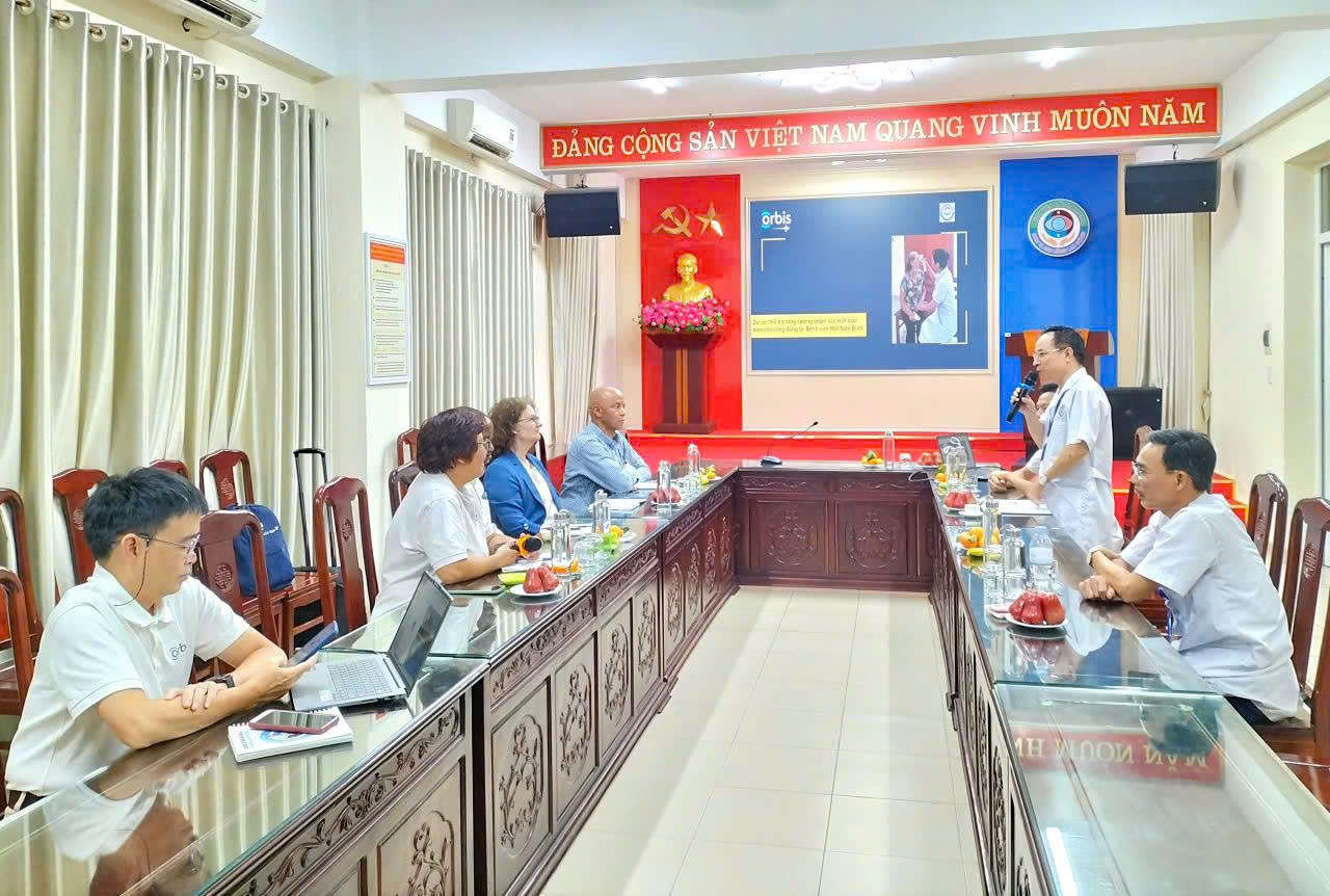 BỆNH VIỆN MẮT NAM ĐỊNH TIẾP ĐÓN VÀ LÀM VIỆC VỚI ĐOÀN CÁN BỘ TỔ CHỨC ORBIS QUỐC TẾ