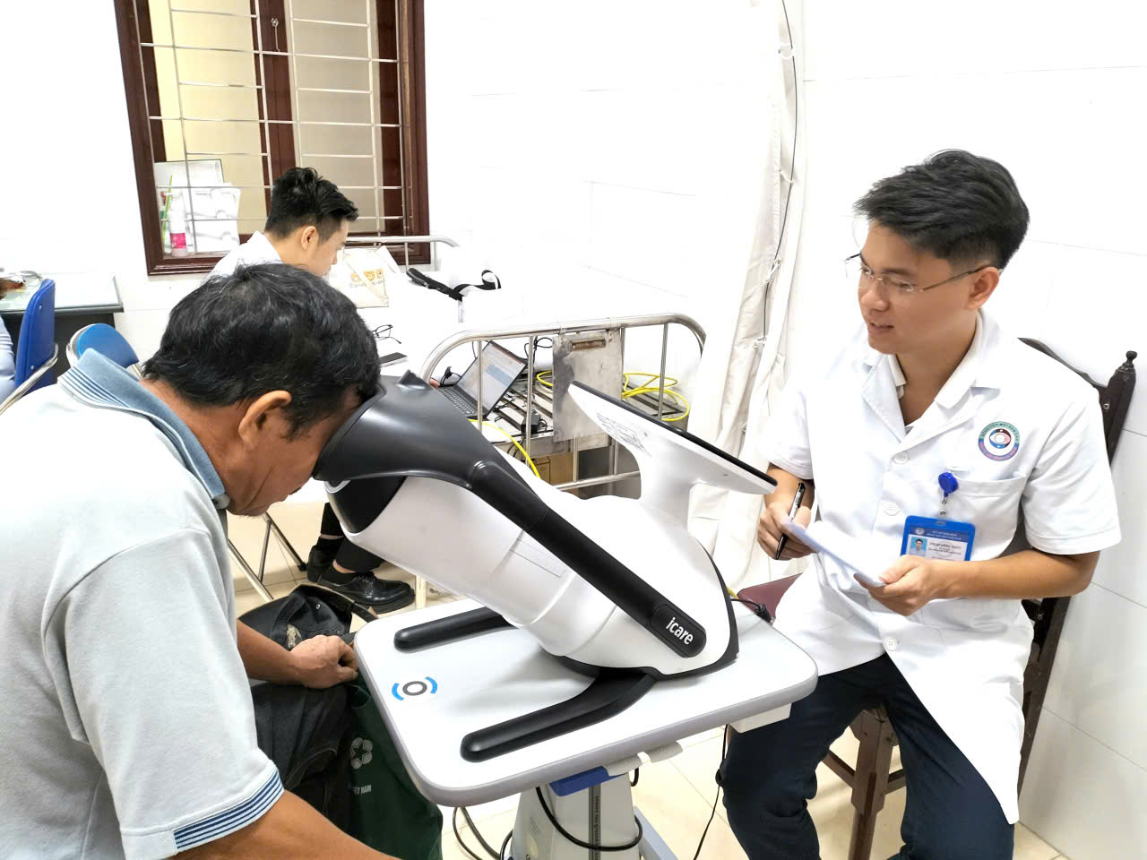 BỆNH VIỆN MẮT NAM ĐỊNH TỔ CHỨC KHÁM SÀNG LỌC BỆNH VÕNG MẠC ĐÁI THÁO ĐƯỜNG VÀ TƯ VẤN MẮT TẠI BỆNH VIỆN NỘI TIẾT NAM ĐỊNH